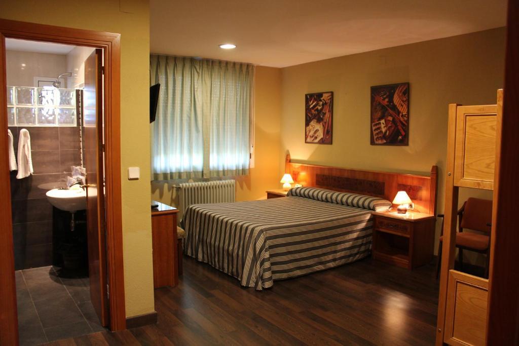 Hotel El Tablazo 비얄바 데 라 시에라 객실 사진
